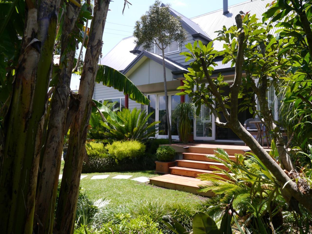 Kereru Cottage Russell - James Cook Apartment Экстерьер фото