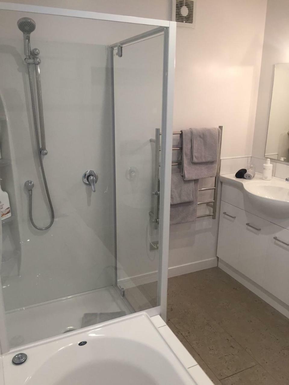 Kereru Cottage Russell - James Cook Apartment Экстерьер фото